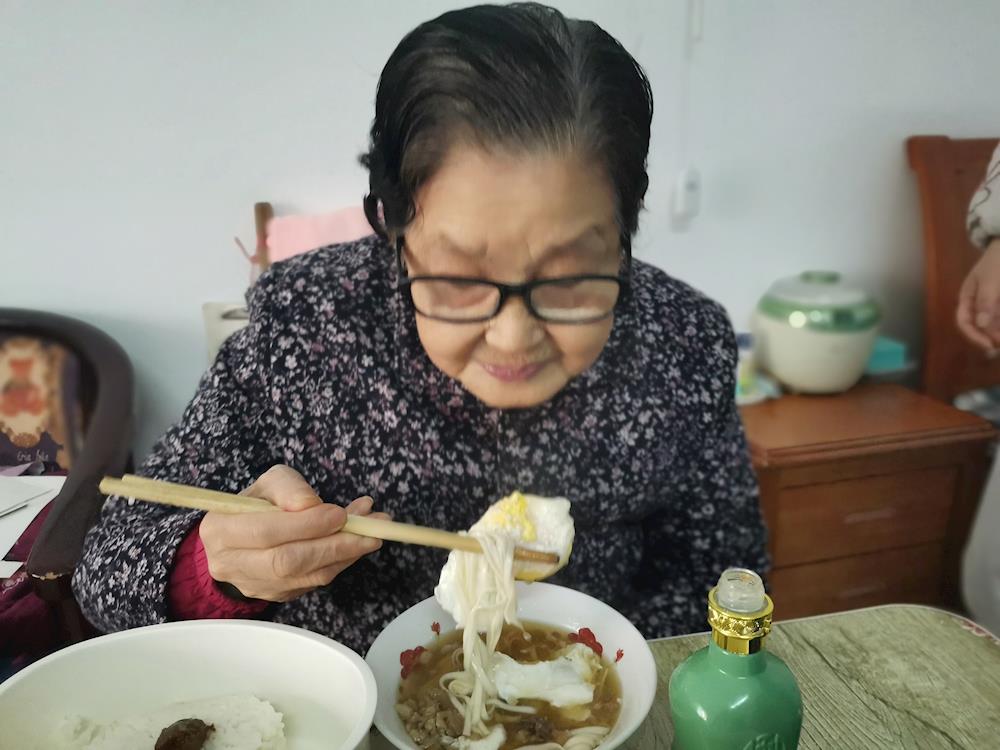 999d35c45e7546f1bd37acd93a9f52a8.jpg 999d35c45e7546f1bd37acd93a9f52a8.jpg