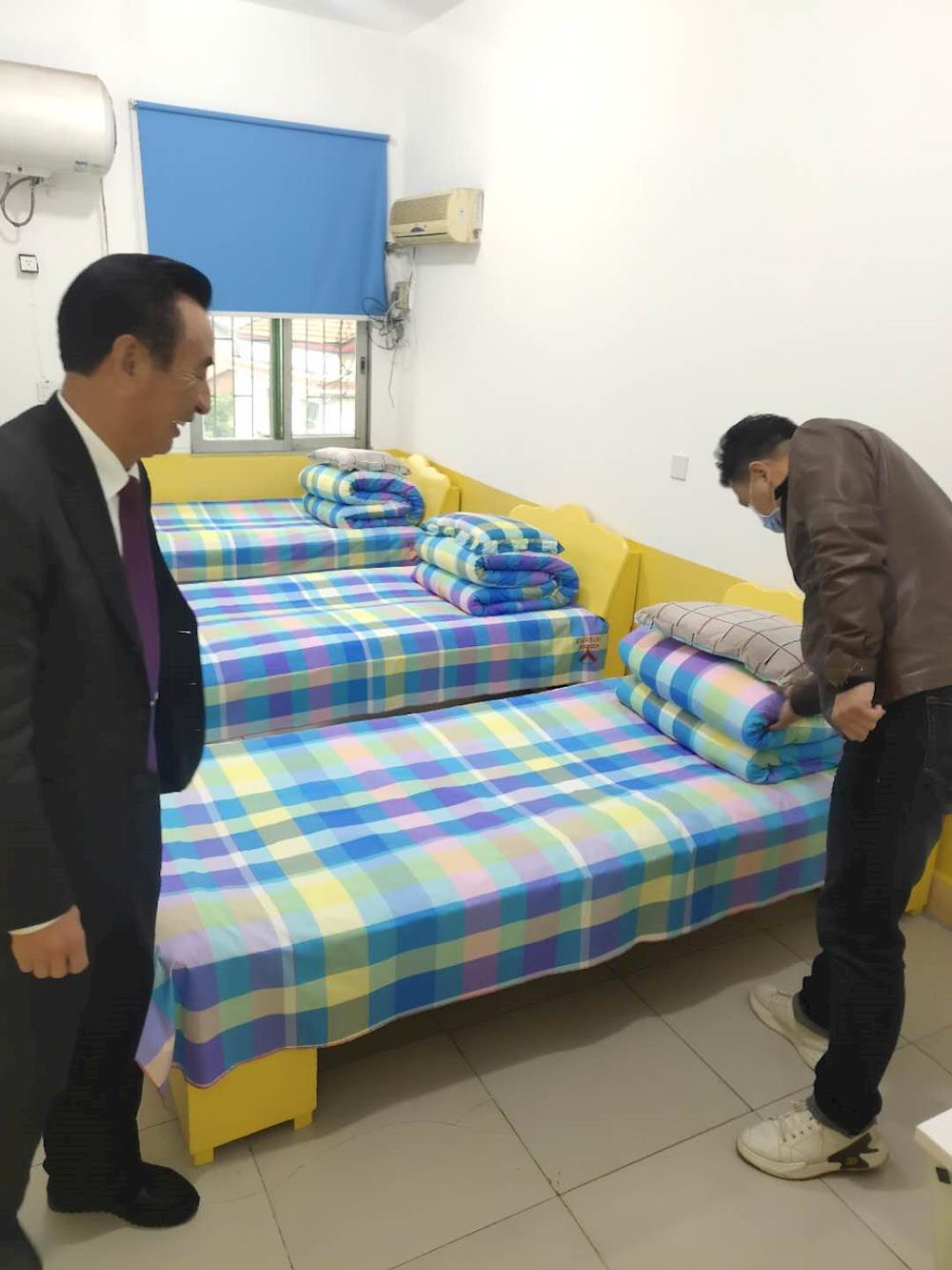 ca7bfa2b2f1c43f8b9adfbfae7aa00b3.jpg ca7bfa2b2f1c43f8b9adfbfae7aa00b3.jpg