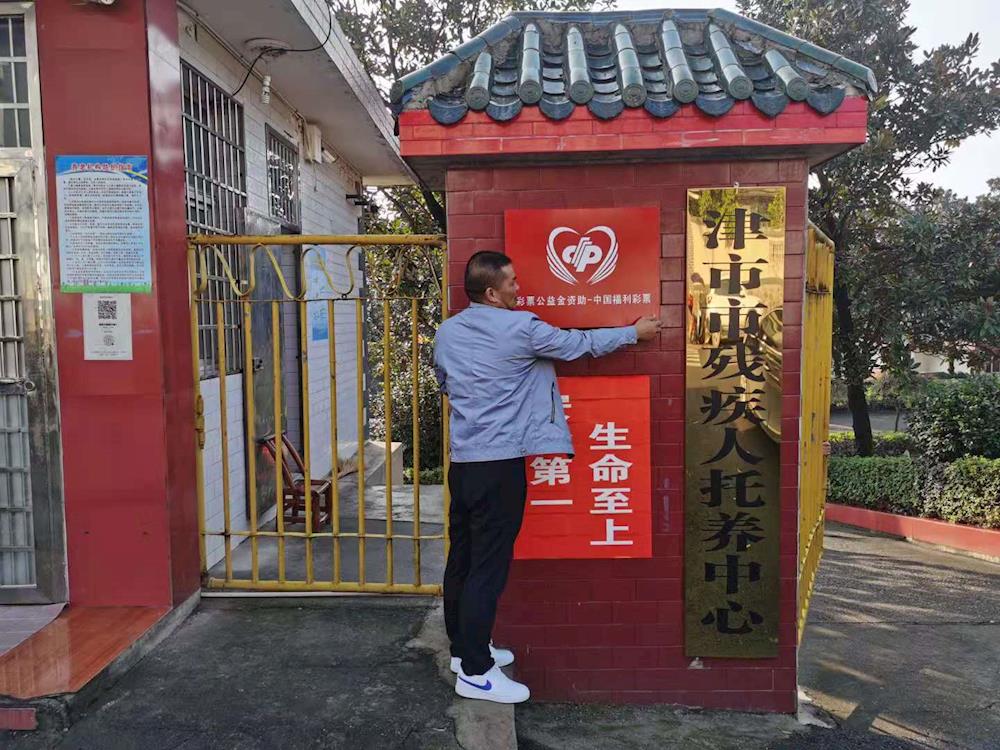 a79f21b3c8d949c5beb6a30040c3e44b.jpg a79f21b3c8d949c5beb6a30040c3e44b.jpg