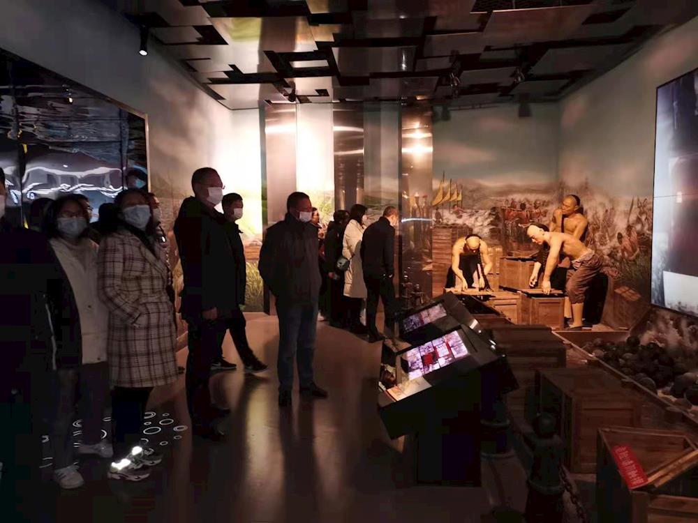 d8e62cd8678d46bda1f993407e22bf72.jpg d8e62cd8678d46bda1f993407e22bf72.jpg