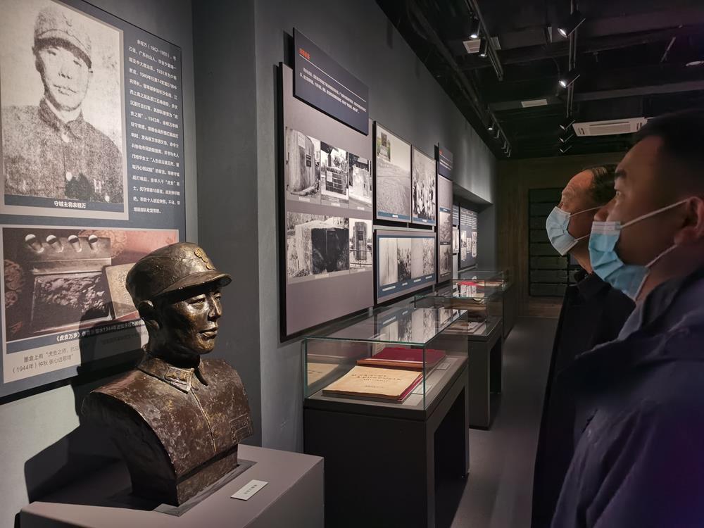 2d8987110a204443b3b8a54d5efc4254.jpg 2d8987110a204443b3b8a54d5efc4254.jpg