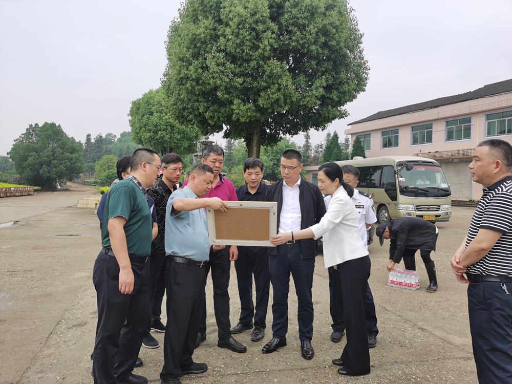 c39077658f9b4c18968692e99d99093c.jpg c39077658f9b4c18968692e99d99093c.jpg