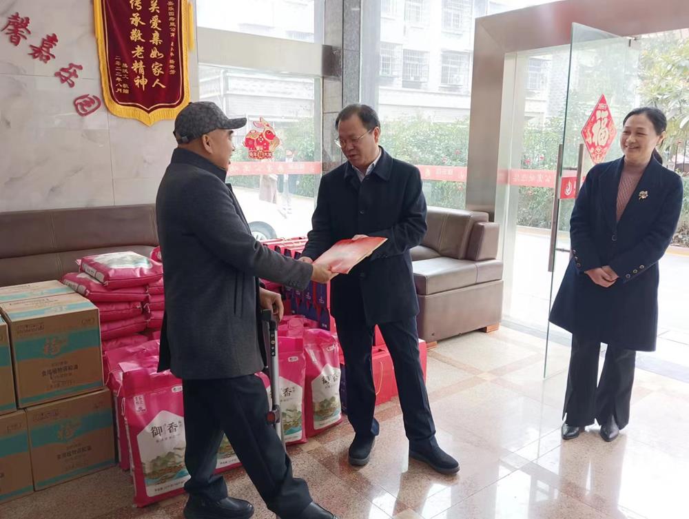 1b1c64364e724632b9dbc9f96e2d3b18.jpg 1b1c64364e724632b9dbc9f96e2d3b18.jpg