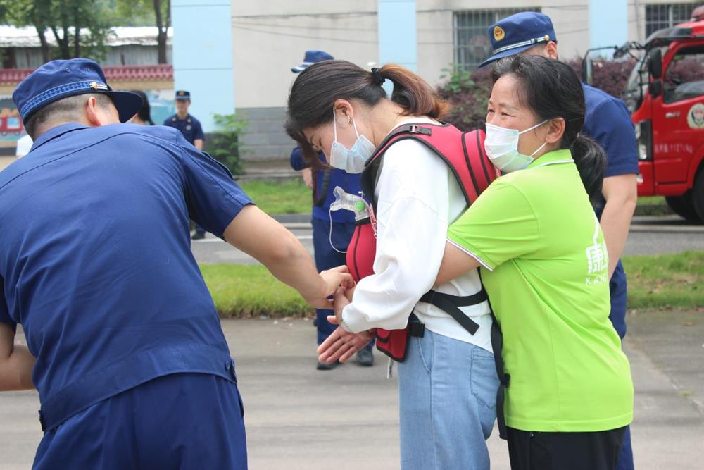 6d2a4c6c21ca4497868ed9b4c2a2a9fc.jpg 6d2a4c6c21ca4497868ed9b4c2a2a9fc.jpg